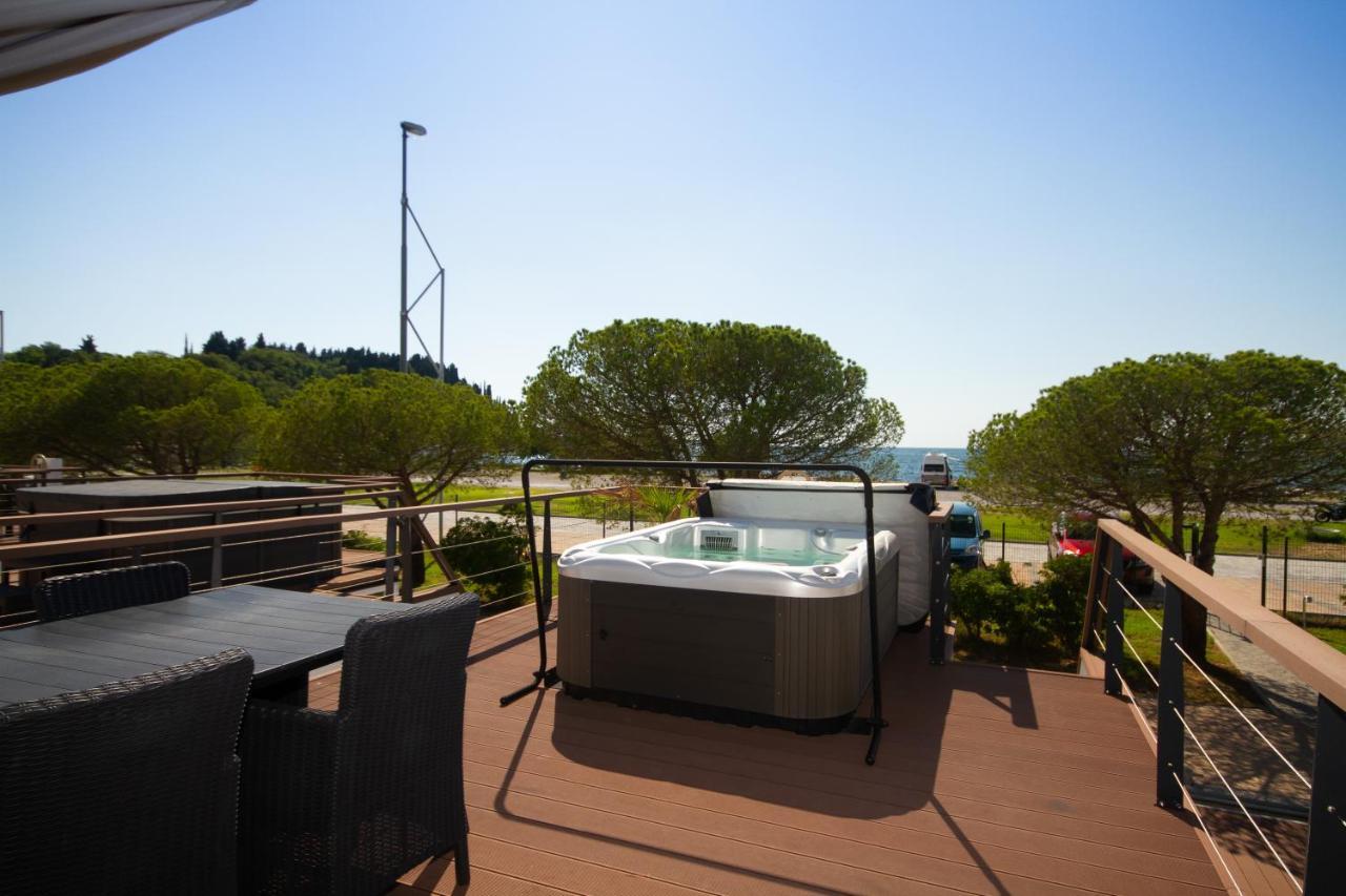 Bamboo Floating House Portoroz Διαμέρισμα Εξωτερικό φωτογραφία