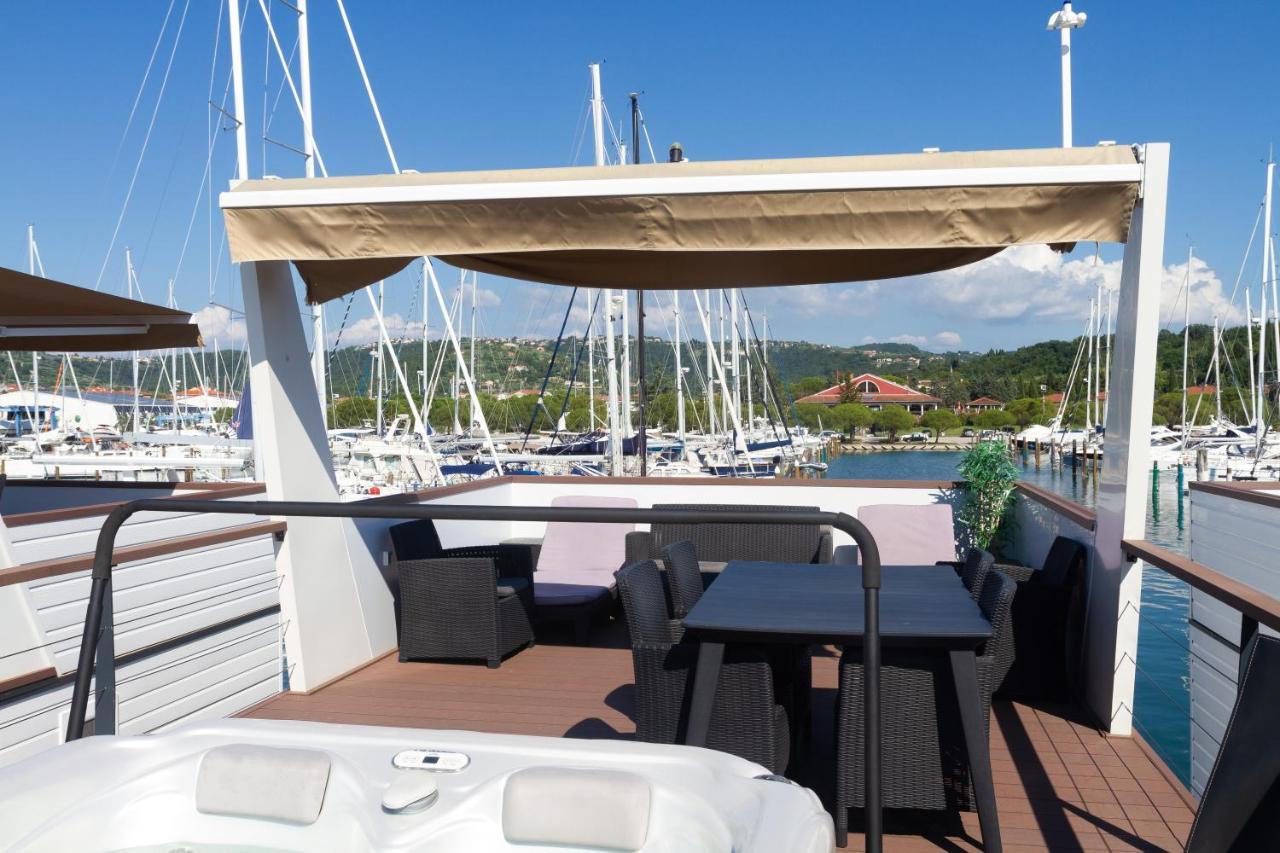 Bamboo Floating House Portoroz Διαμέρισμα Εξωτερικό φωτογραφία