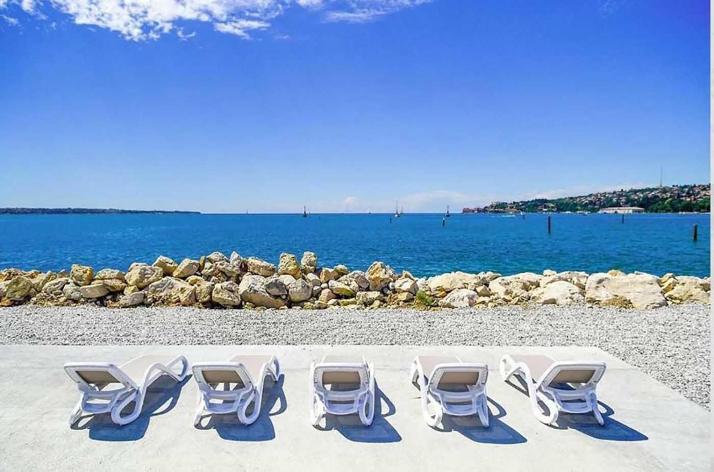 Bamboo Floating House Portoroz Διαμέρισμα Εξωτερικό φωτογραφία